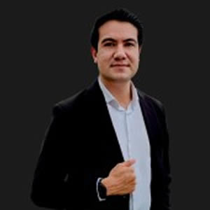 Picture of Oscar Reyes